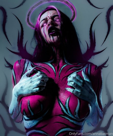 annabatman model beautiful photo