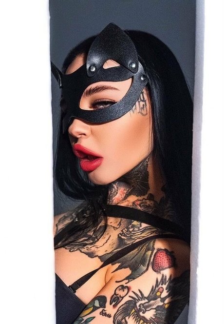 annabatman erotic star image