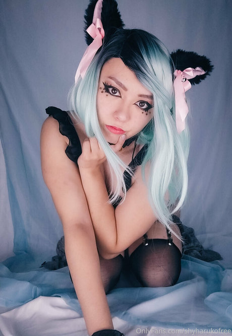 shyharukofree star nude gallery