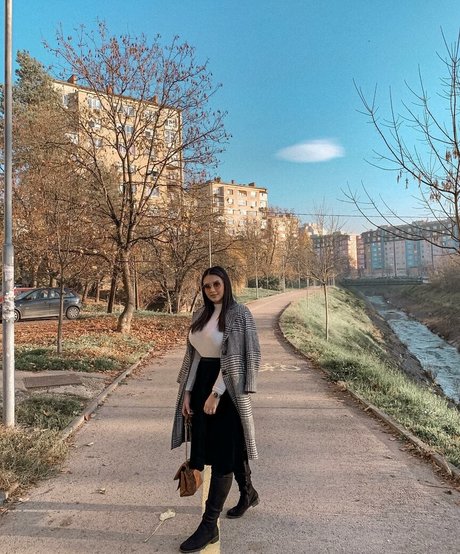 Emina Jahi beautiful actress archive