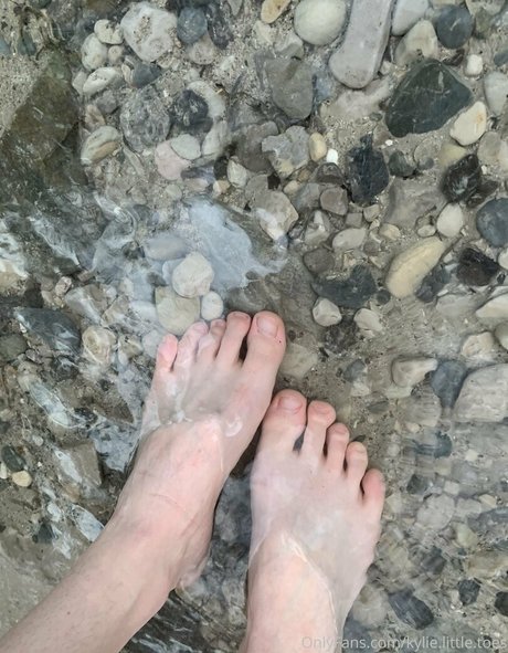 kylie little toes star hd pictures