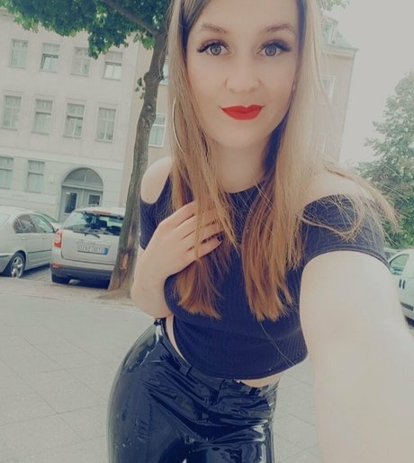 kittylou actress pic