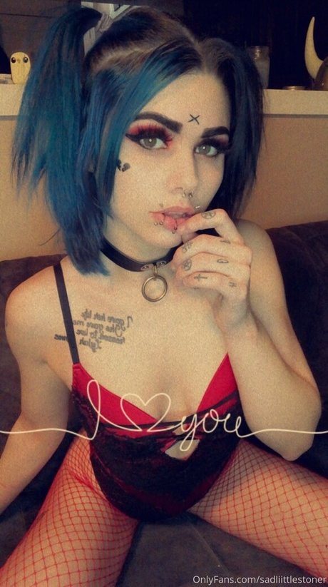 sadliittlestoner model nice photos