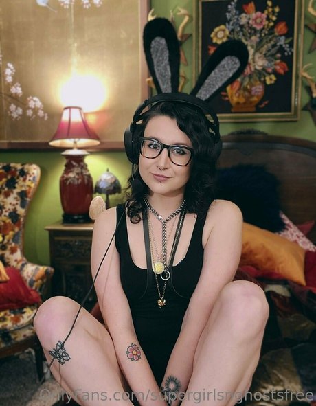 ladyboy asian onlyfans adult images