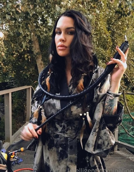 mistresstabu model nude pic