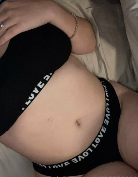 dylinnis model exclusive photo