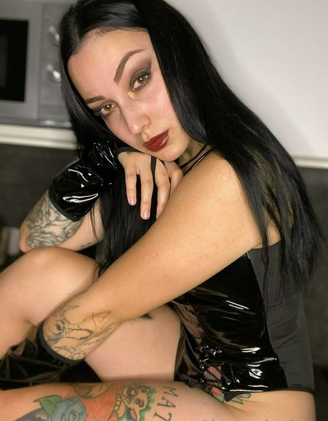 thornesharlotte top actress pics