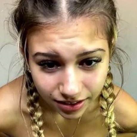 Carlieeemarieee sex pornstar image