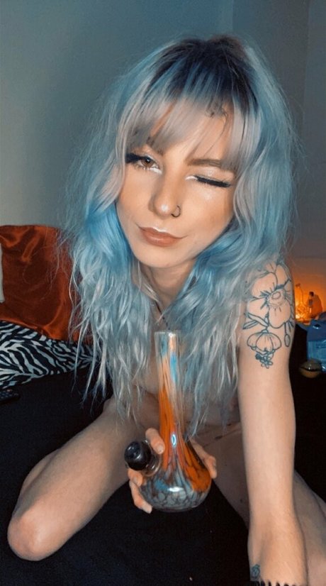 gothbitchbarbie star hot photos