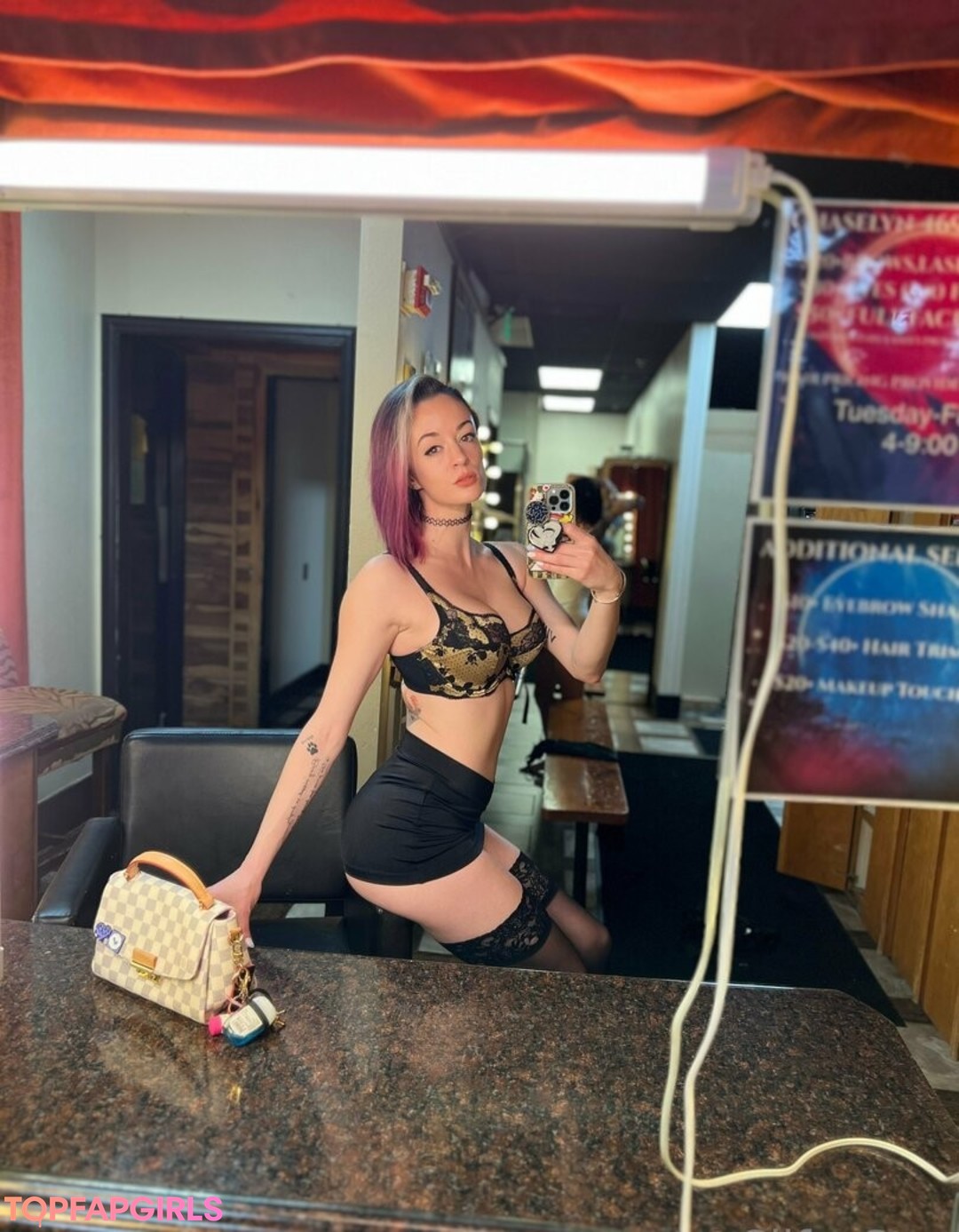 discord onlyfans exklusive pornografische bild