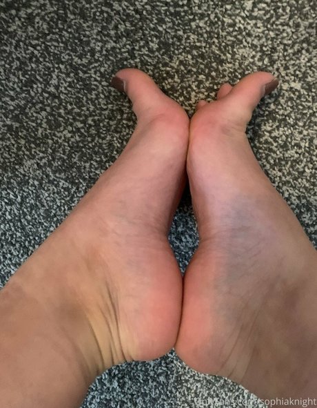 Sophia Knight kunst erwachsene bilder