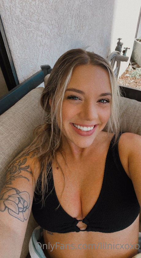 Nicole Stoolfire pornostar nackt bilder