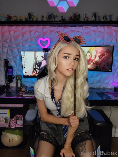 asiatische teenager-onlyfans exklusive sexy foto