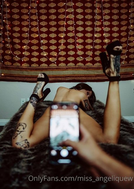 Miss angeliquew erotische hübsche galerie