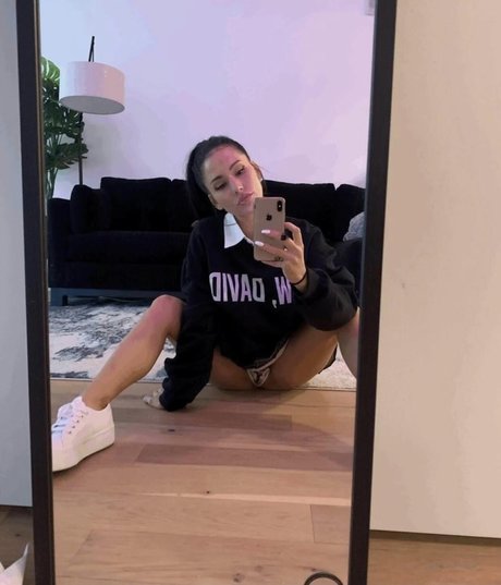 ebenholz-tattoo-onlyfans heiße schöne galerie