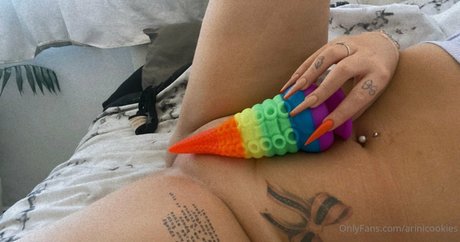 Arinicookies pornostar sexy bild