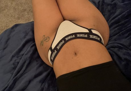 Nita Amari porno fotos