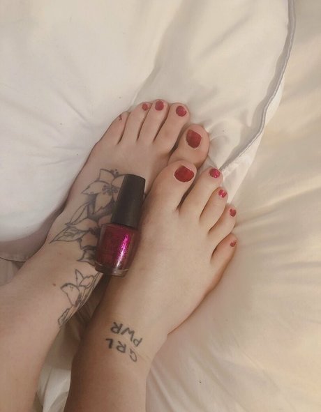 große titten gothic onlyfans nacktheit kunst bild