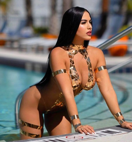 Melany Fernandez erotische kunst foto