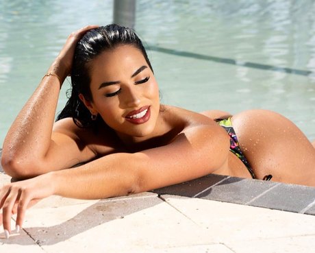 Melany Fernandez hd exklusive galerien