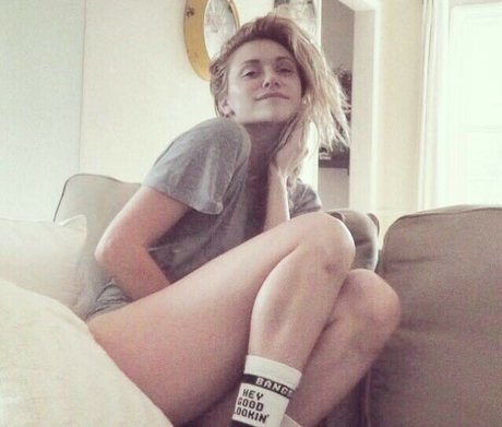 Alyson Stoner top nackten foto