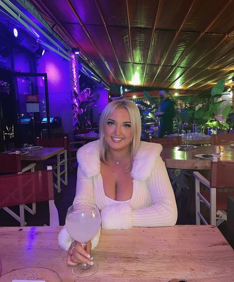 schlampe onlyfans perfekte erotische galerie