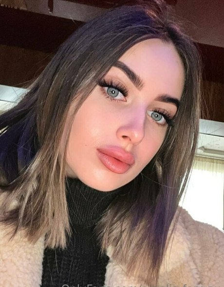 amelia for you nackte bilder