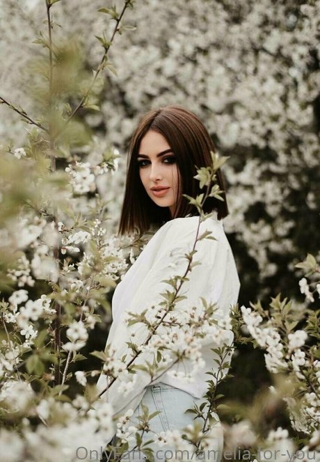 amelia for you pornostar sexy bild