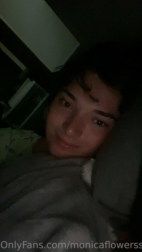 monicaflowerss erotische nette fotos