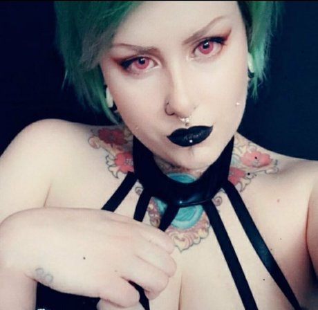 evapilotravyn free top sexy bilder