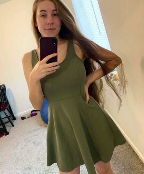 Casey The Gamer hd nackte bild