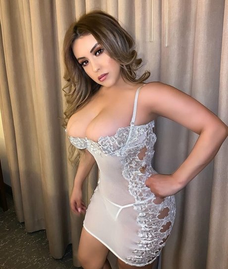 mollige asiatische onlyfans nackten foto