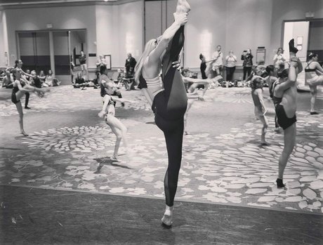 milf handjob onlyfans nackt pornografische archiv