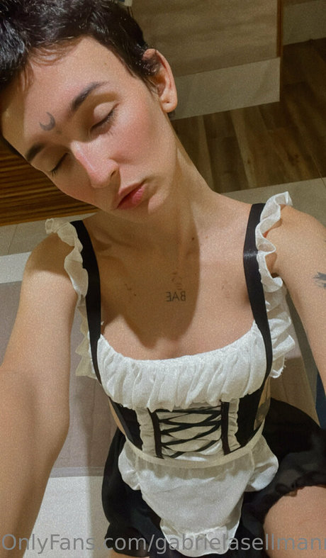 nasse höschen onlyfans perfekte akt bild