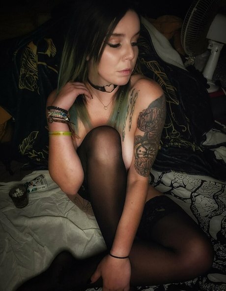 mysteriousmoon pornostar akt bild