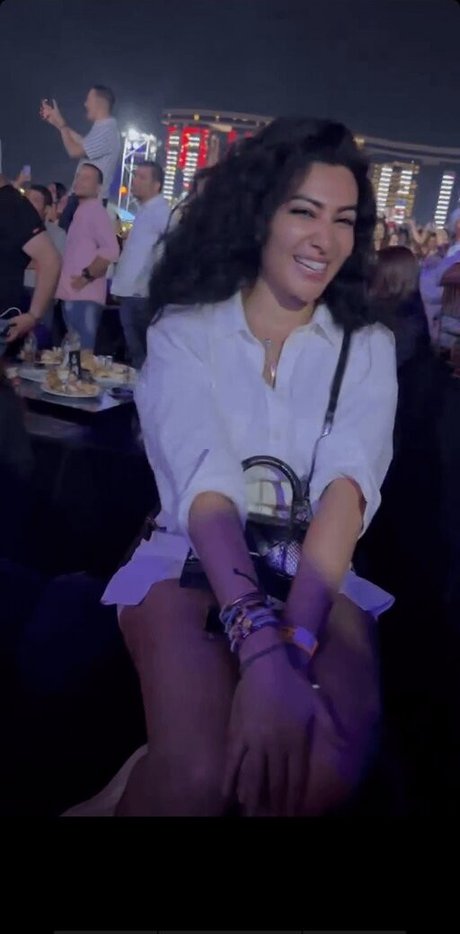 Mirhan Hussein xxx sexy galerien