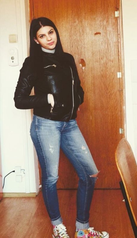 Roberta Ptru model xxx galerie