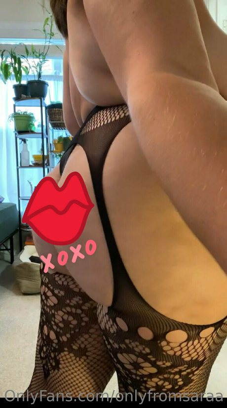 onlyfromsaraa freie nackt fotos