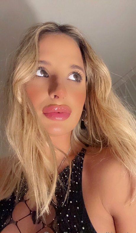 tina ts pornostar nackte bilder