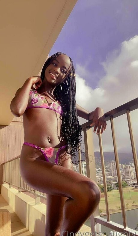 cindygetsnaughty top akt fotos