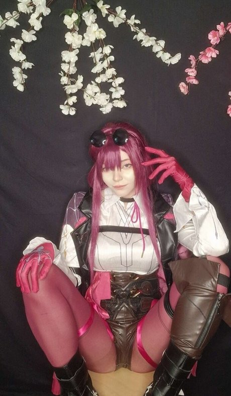 Linaneyeon freie nackt bilder