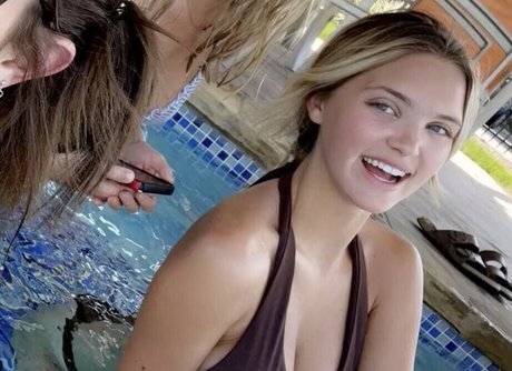 blonde lesbische onlyfans xxx nette fotos