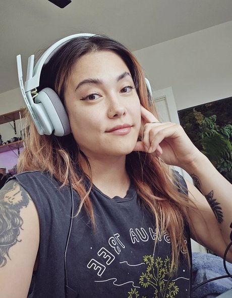 AvaGG freie nackt galerie