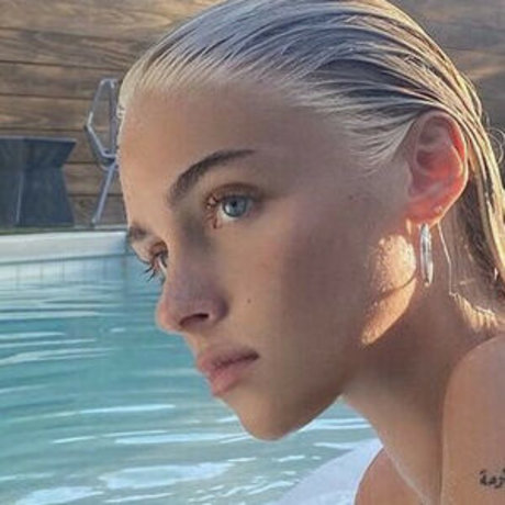Maddie Francesca freie erwachsene bild