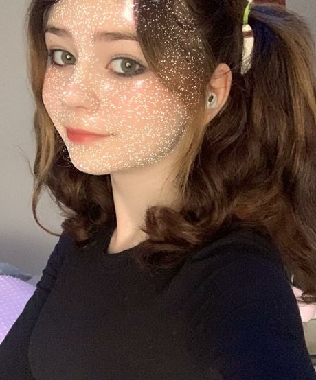 hdsonki hübsche erotische bild