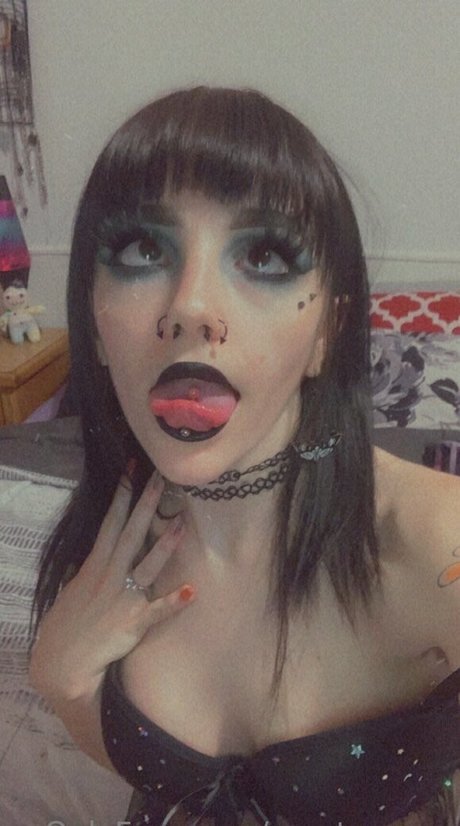 crypt queen model erwachsene fotos