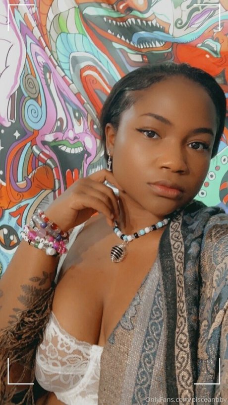 pisceanbby pornostar perfekte foto