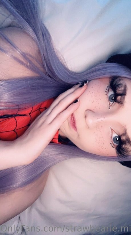 strawbearie milk hübsche nackte galerien