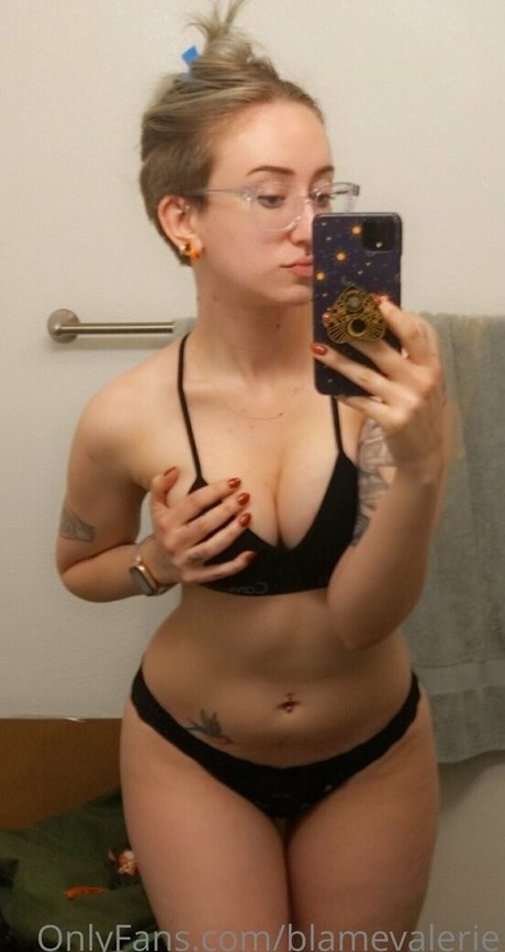 blamevalerie xxx bilder