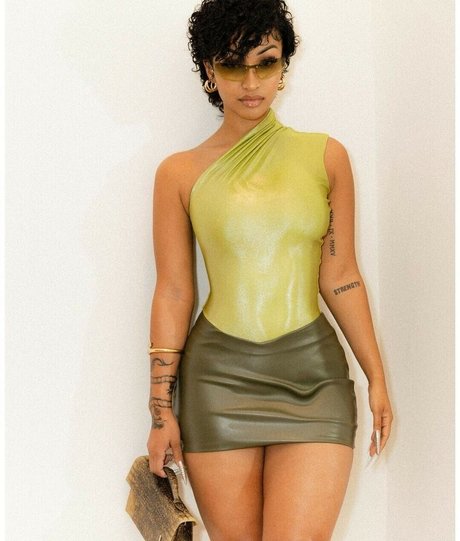 Shenseea heiße pornostar galerien